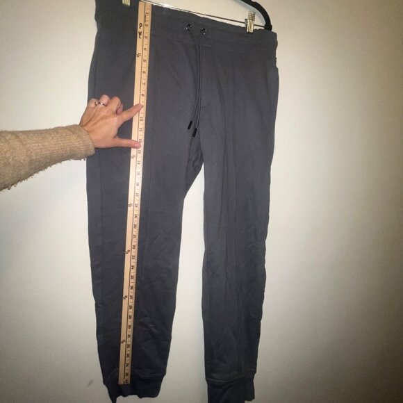 GMens Gray Knit Jogger Pants With Slim Tapered Leg & Adjustable Drawstring Waist - Picture 5 of 9